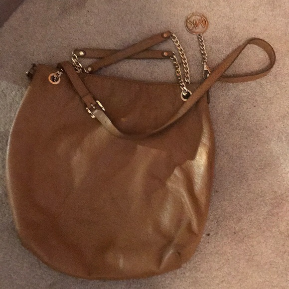 Michael Kors Handbags - Large Michael Kors messenger purse